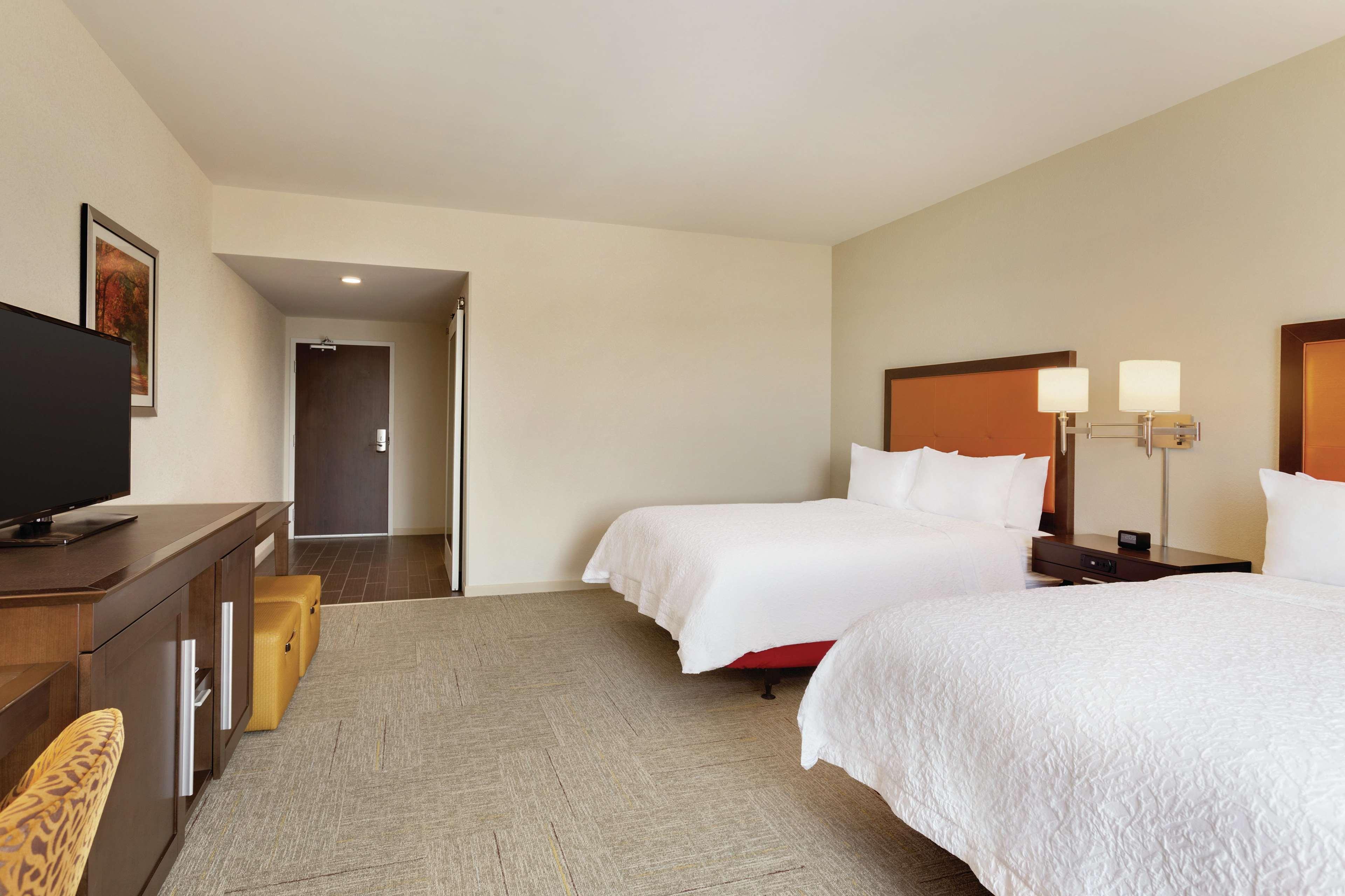 Hampton Inn, St. Albans Vt Buitenkant foto