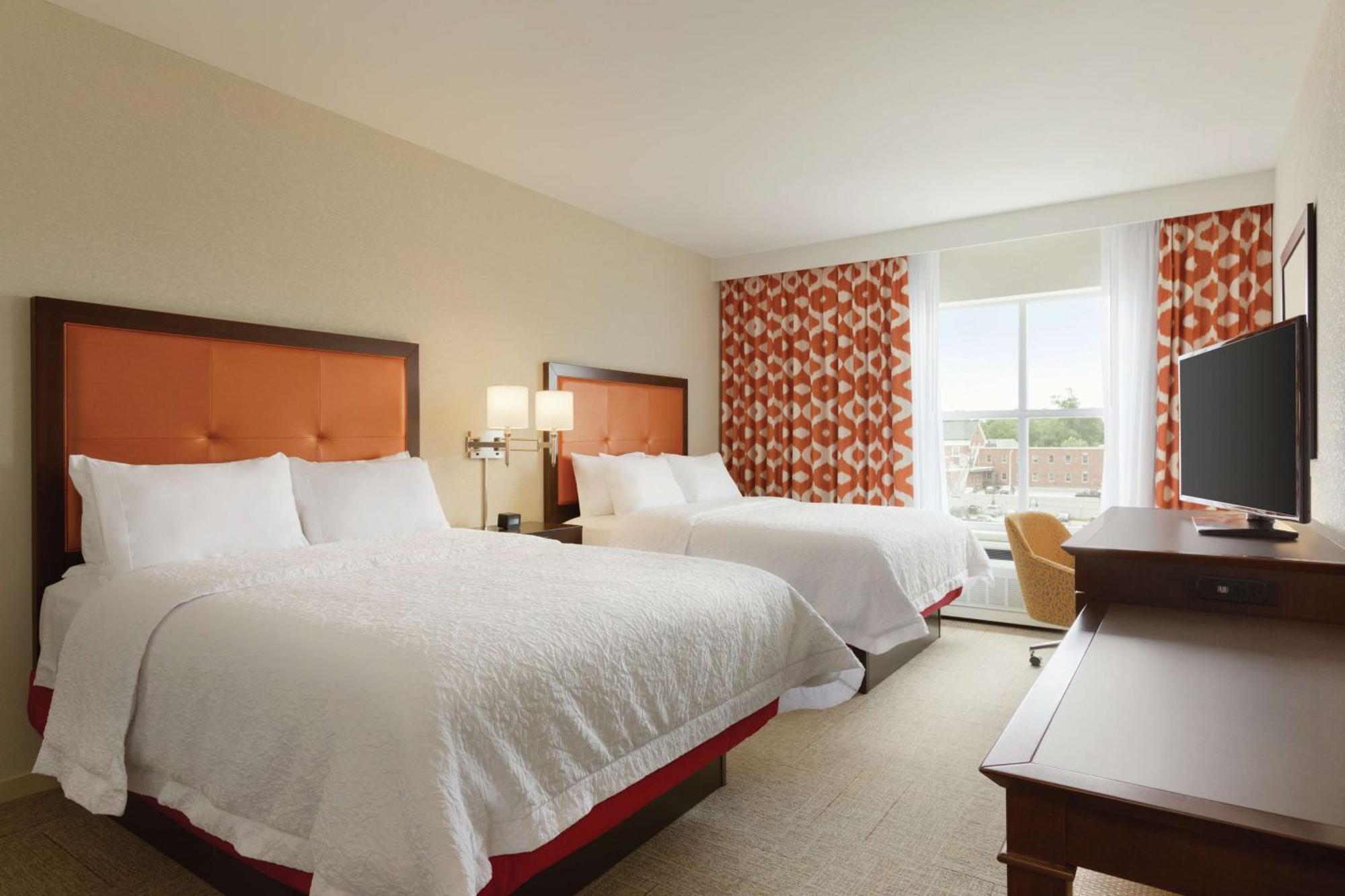 Hampton Inn, St. Albans Vt Buitenkant foto